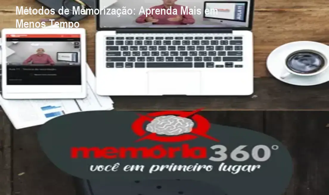 Pessoa estudando com técnicas de memorização que aumentam a retenção de informações