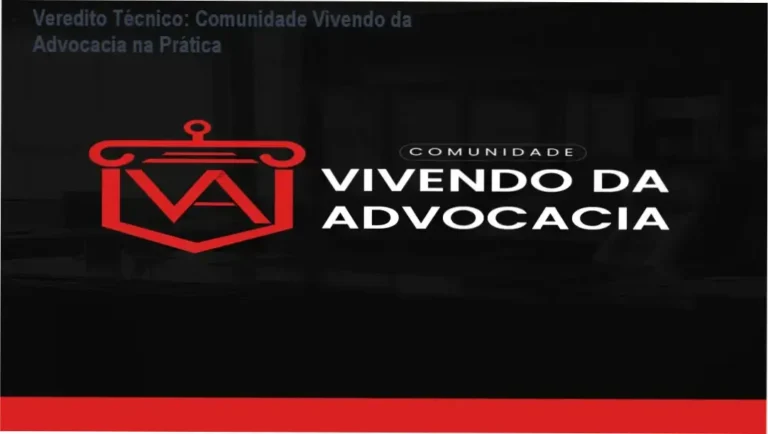 Advogado analisando modelos de petições da Comunidade Vivendo da Advocacia